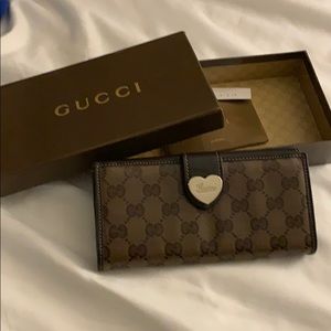 Gucci wallet